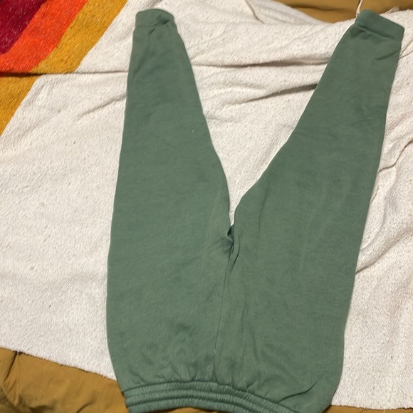 These are girls sweat pants made by Cl SONO, in an XS. They are pale Clover. - Picture 2 of 4